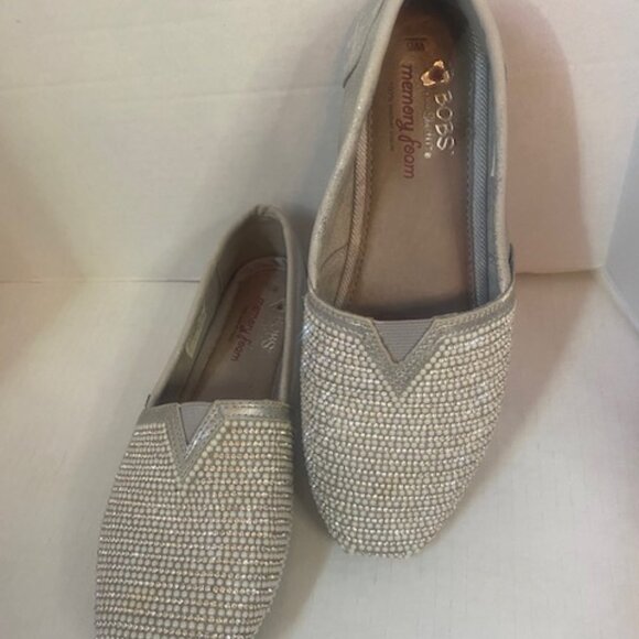 Skechers BOBS Women's Luxe Bobs Big Dreamer Flat in the silver, size 6 - Picture 2 of 6